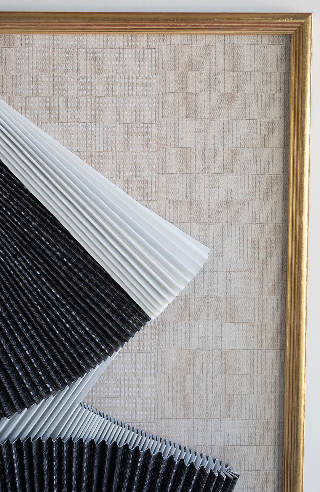 002 Abstract Pleats II